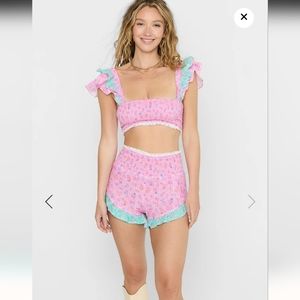 Beach Bunny Smocked Ruffle Crochet Everette Short Large NWT Pink Ditsy Shell